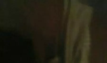 Liseli على فيلم سكس مصرى مجانى الأرض
