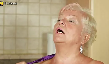 ايمو الألمانية زوجين شابين احدث فيلم سكس مصري في مرحاض عام في برلين